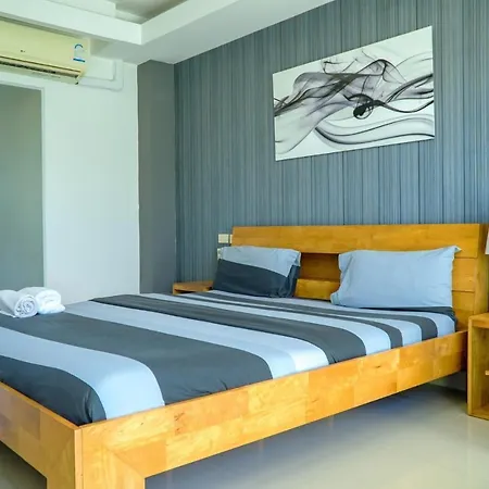 โรงแรม Cozy 3*
