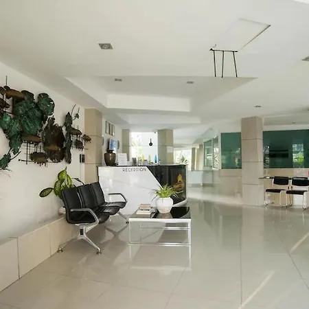 Cozy โรงแรม Pattaya