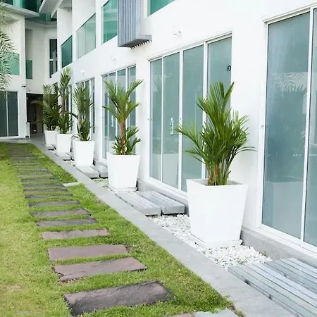 โรงแรม Cozy
