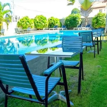 โรงแรม Cozy
