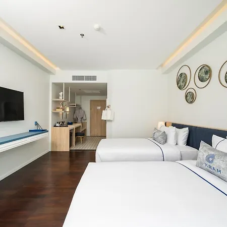 Hotel Kram 5*