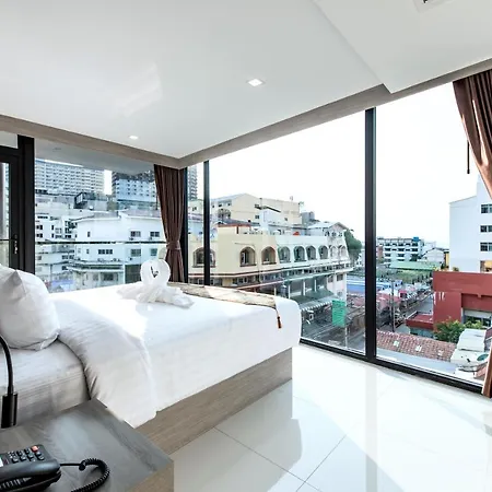 Blackwoods - Sha Extra 5* Pattaya