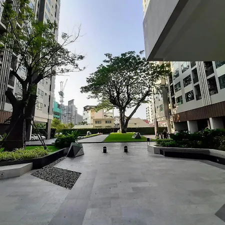 The Base By Nana Apartment *