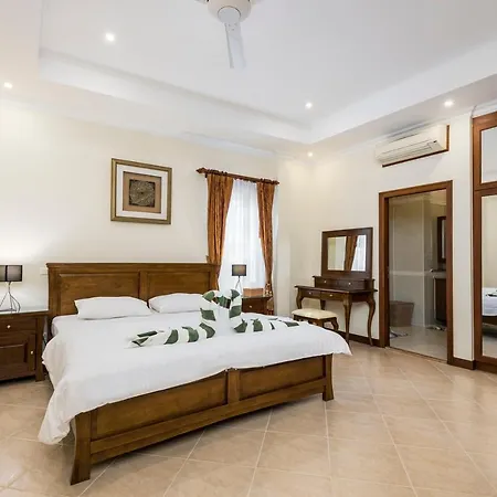 Village Austria Luxury Pool Villa