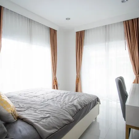Kw Pool Villa Pattaya