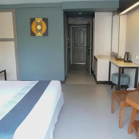 โรงแรม Sea Breeze Jomtien