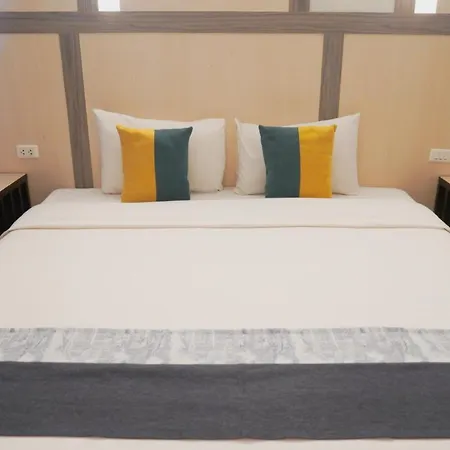 โรงแรม Sea Breeze Jomtien Pattaya