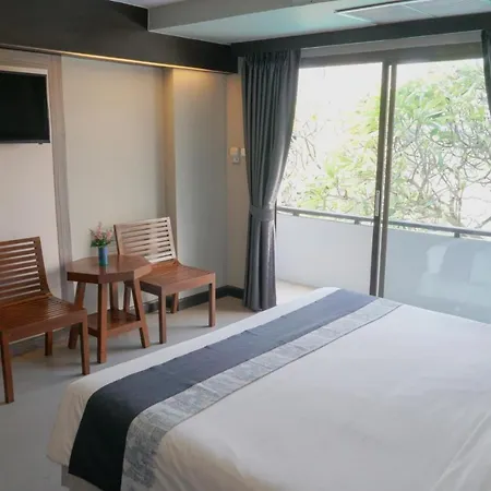 โรงแรม Sea Breeze Jomtien