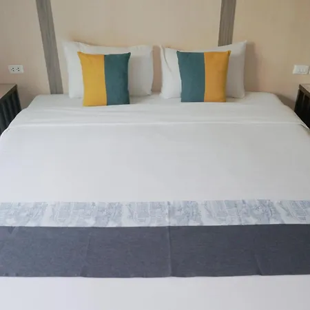 Sea Breeze Jomtien โรงแรม 4*