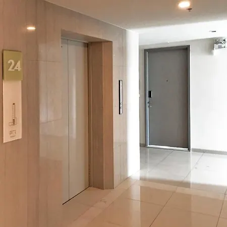 The Base Deluxe Great Location อพาร์ทเม้น
