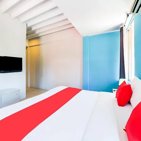 Sweet Pound โรงแรม 3*