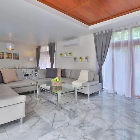 Siam Pool Villa *