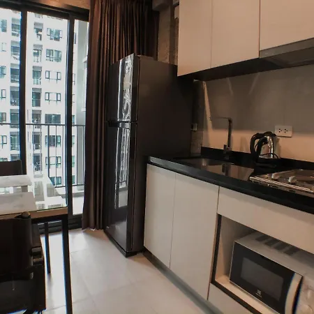 The Base Sml โรงแรม Pattaya