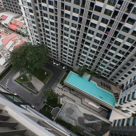โรงแรม The Base Sml