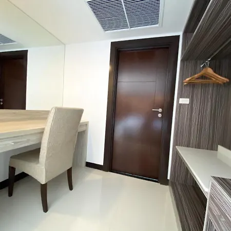 Vareena Palace โรงแรม Pattaya