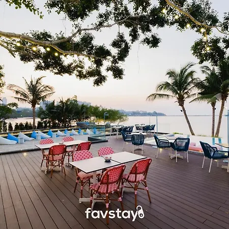 Kram Beach And 5* Pattaya