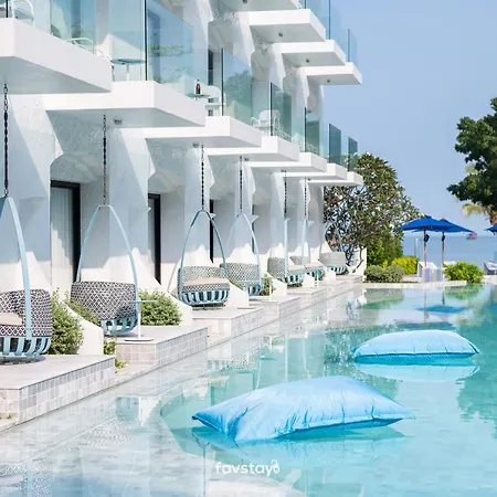 Kram Beach And Pattaya