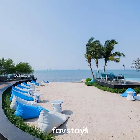 Kram Beach And โรงแรม 5*