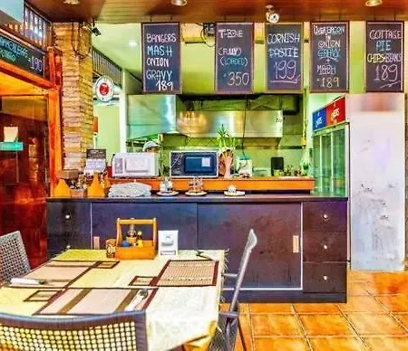 Jolly & Restaurant 4* Pattaya