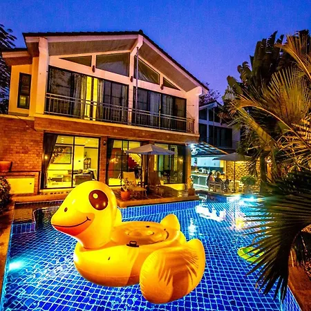 วิลล่า 4poolvillas