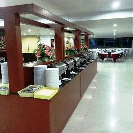 โรงแรม R-con Wongamat 4*