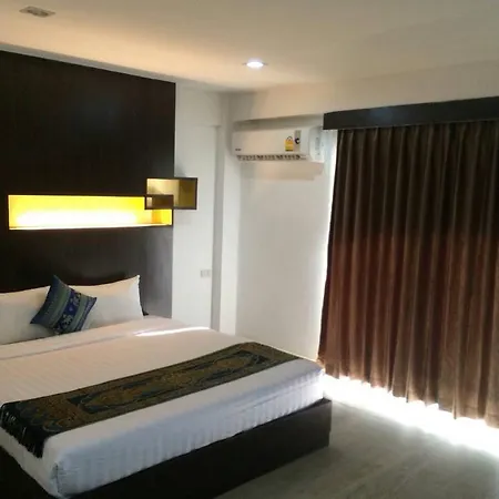 Hotel Boss 3*