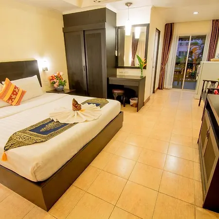 Boss Hotel 3*