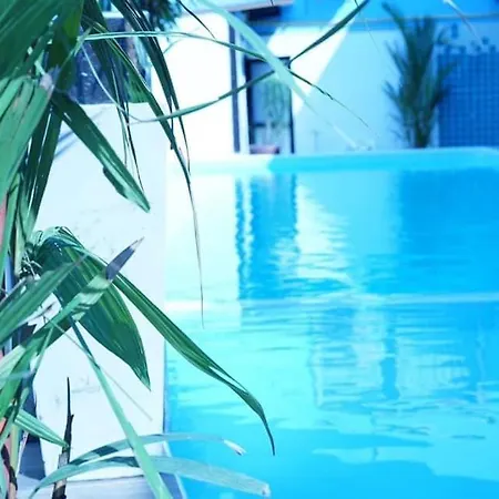 The Leaf&pool Kohlarn เดอะลีฟ&พลู ที่พักเกาะล้าน Pattaya