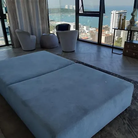 The Base Sea View *