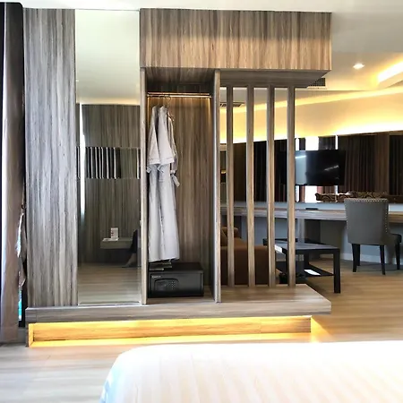 โรงแรม Hermann 4*