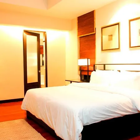 Luxe อพาร์ตโฮเทล 3*