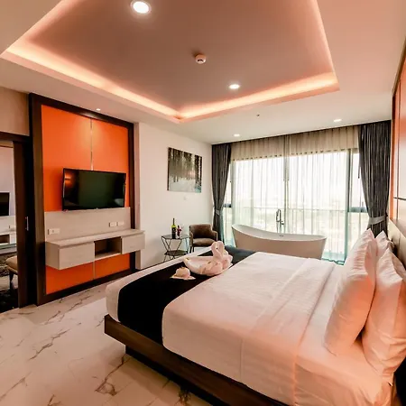 โรงแรม The Proud - Sha Certified Pattaya