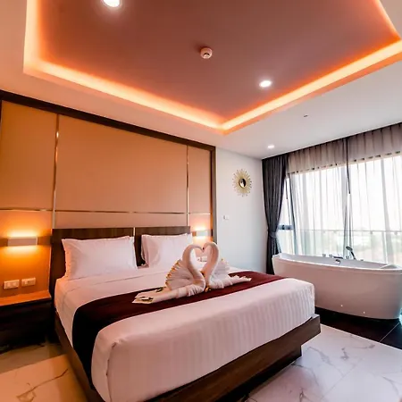 โรงแรม The Proud - Sha Certified Pattaya