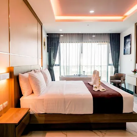The Proud - Sha Certified โรงแรม Pattaya