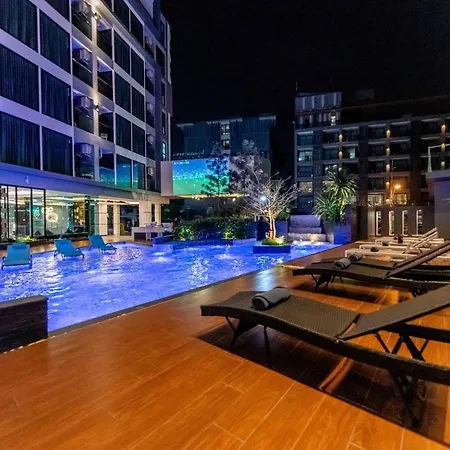 โรงแรม The Proud - Sha Certified Pattaya