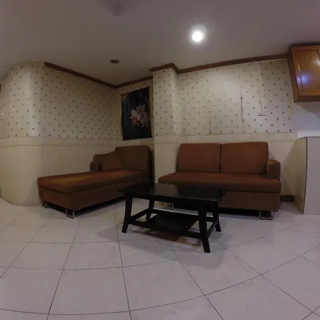 Nuan Cofe & Guest house