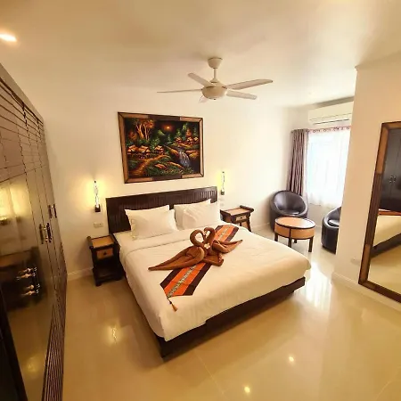 Izzyland Luxury Pool Walking Street * Pattaya