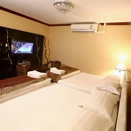 Hotel Katesiree 2*
