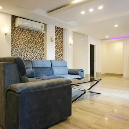 Pool Villa *