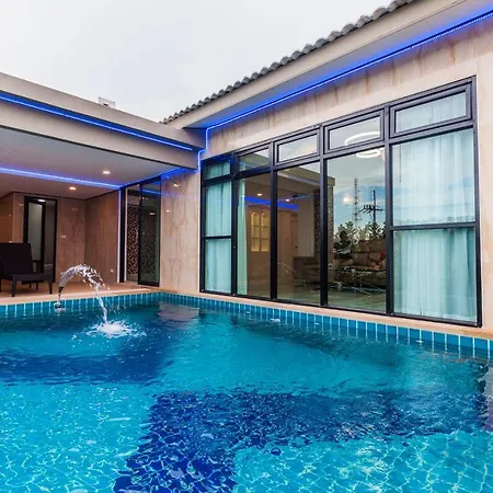 Villa Pool Pattaya