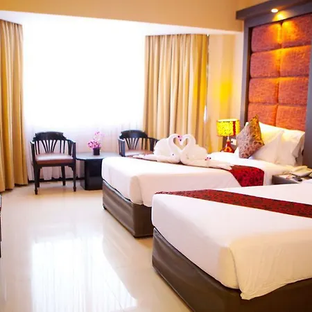 โรงแรม Suncity 4*