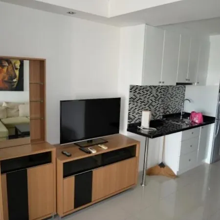 บ้านพัก In - Plaza Floor 6 Pattaya
