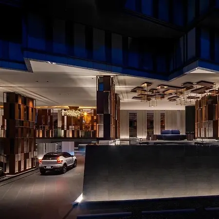 Aparthotel The Edge 4*