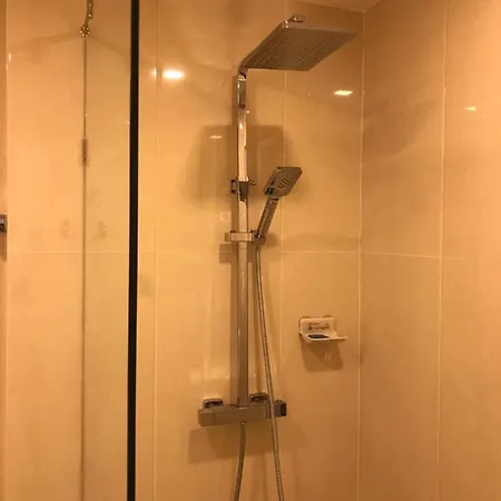 Olympus Garden Hotel *
