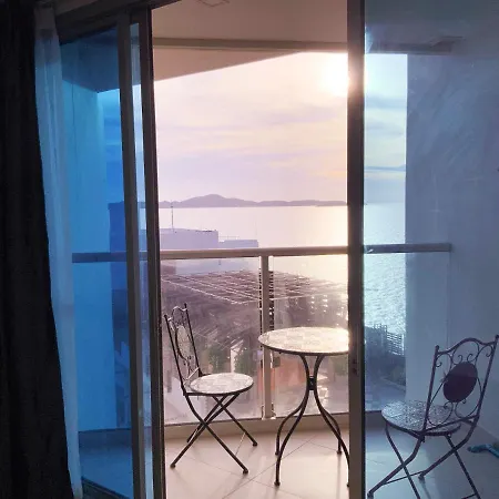 Sands Seaview 49