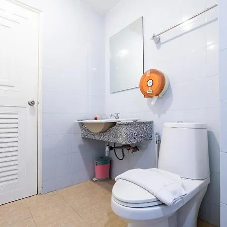 Reddoorz I Siam At Pattaya โรงแรม *