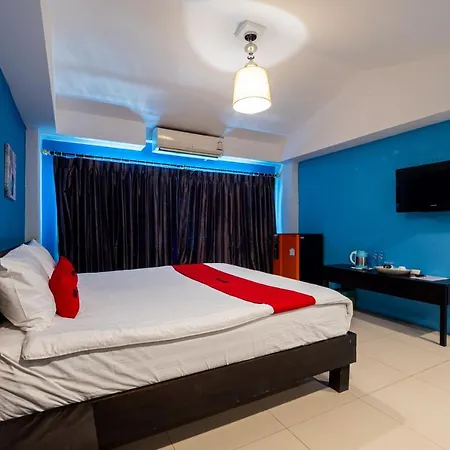 โรงแรม Reddoorz I Siam At Pattaya *