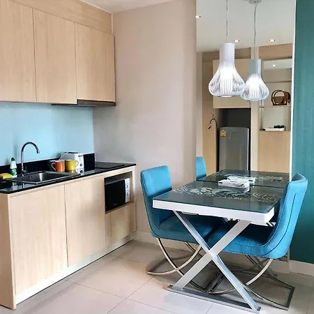 อพาร์ทเม้น Grande Carribean Sea View&park View Comfortable 1 Bedroom For 3 Person With Washing Machine , Kitchen And Utensils For The Cooking *