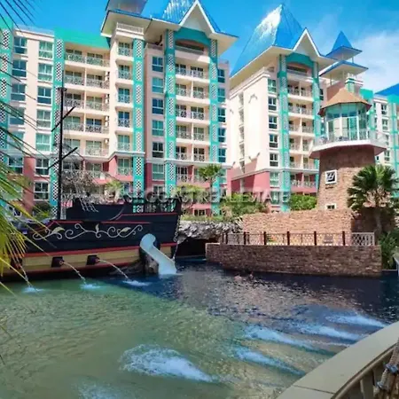 Grande Caribbean Jomtien โรงแรม