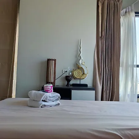 Sea View Rooftop Pool * Pattaya
